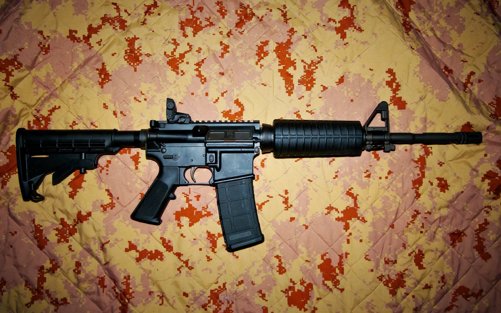 恩波利后防组合默契显著提升防守质量，恩波利主帅