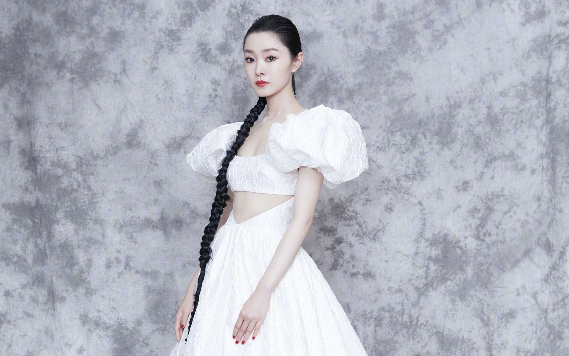 九游体育官网入口-国内外专家齐聚篮球发展论坛探讨行业前沿趋势与挑战，篮球运动国外研究现状